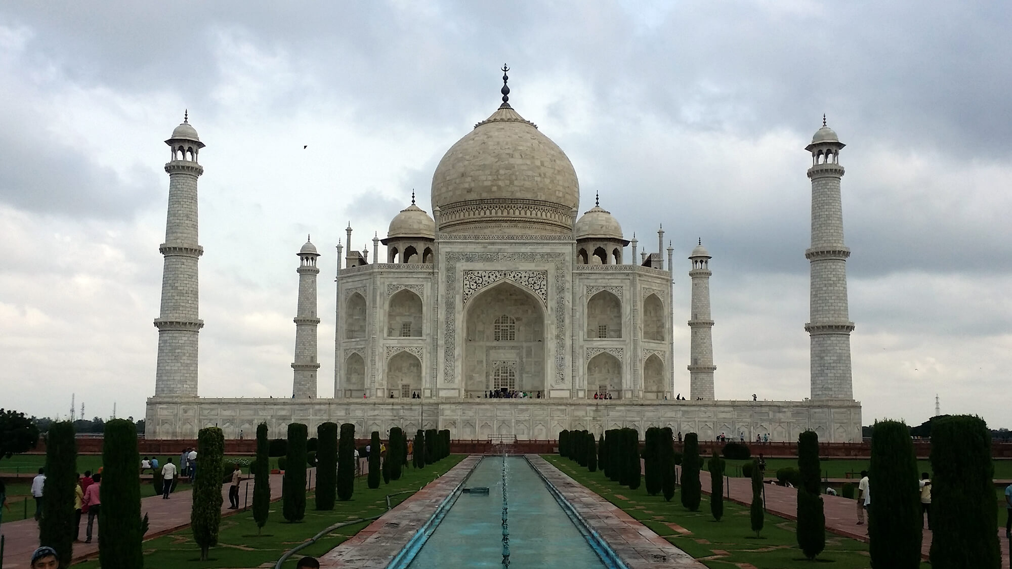 貴重品以外ほとんどNG！タージ・マハルの手荷物検査を受けてみた